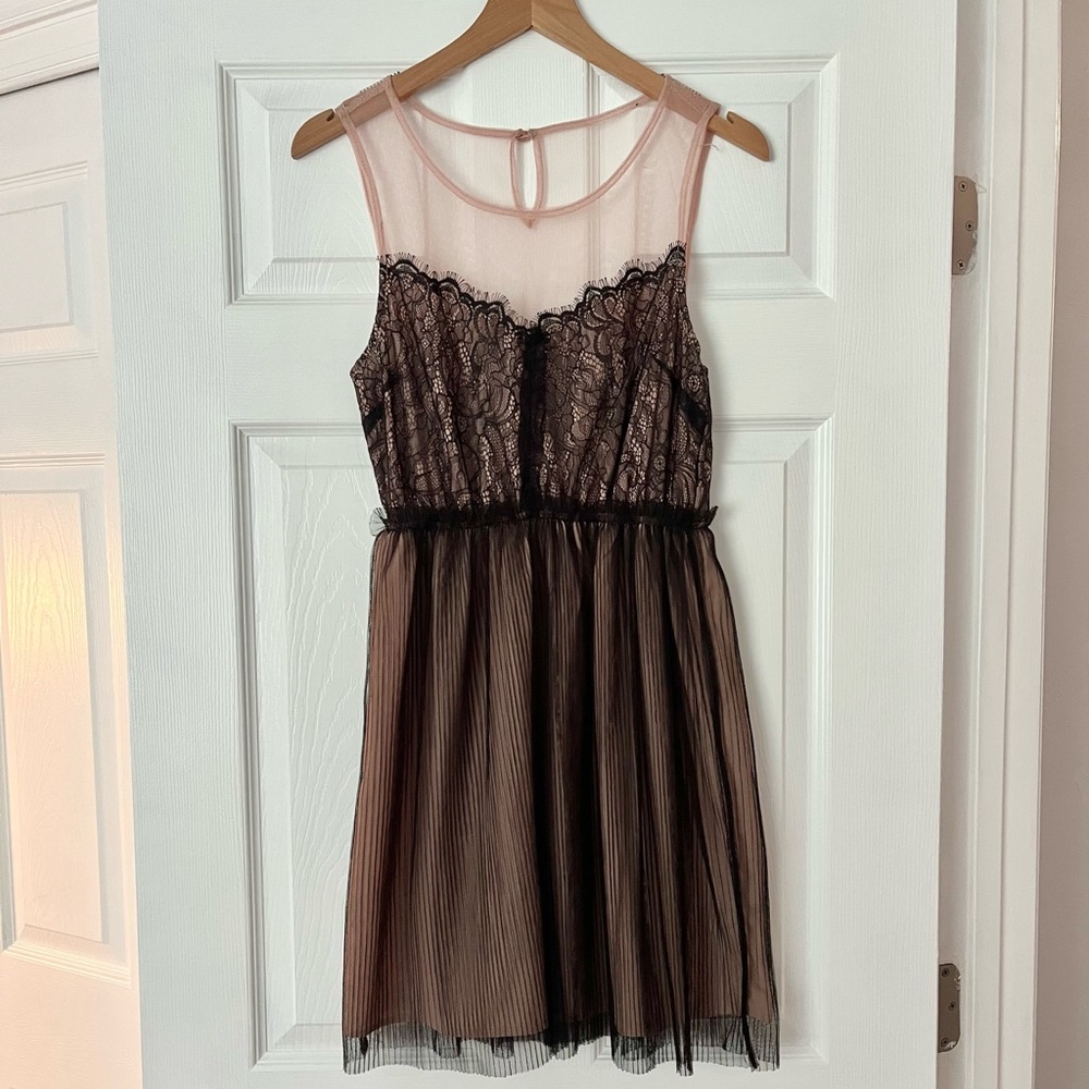 Forever 21 Black Lace Dress
